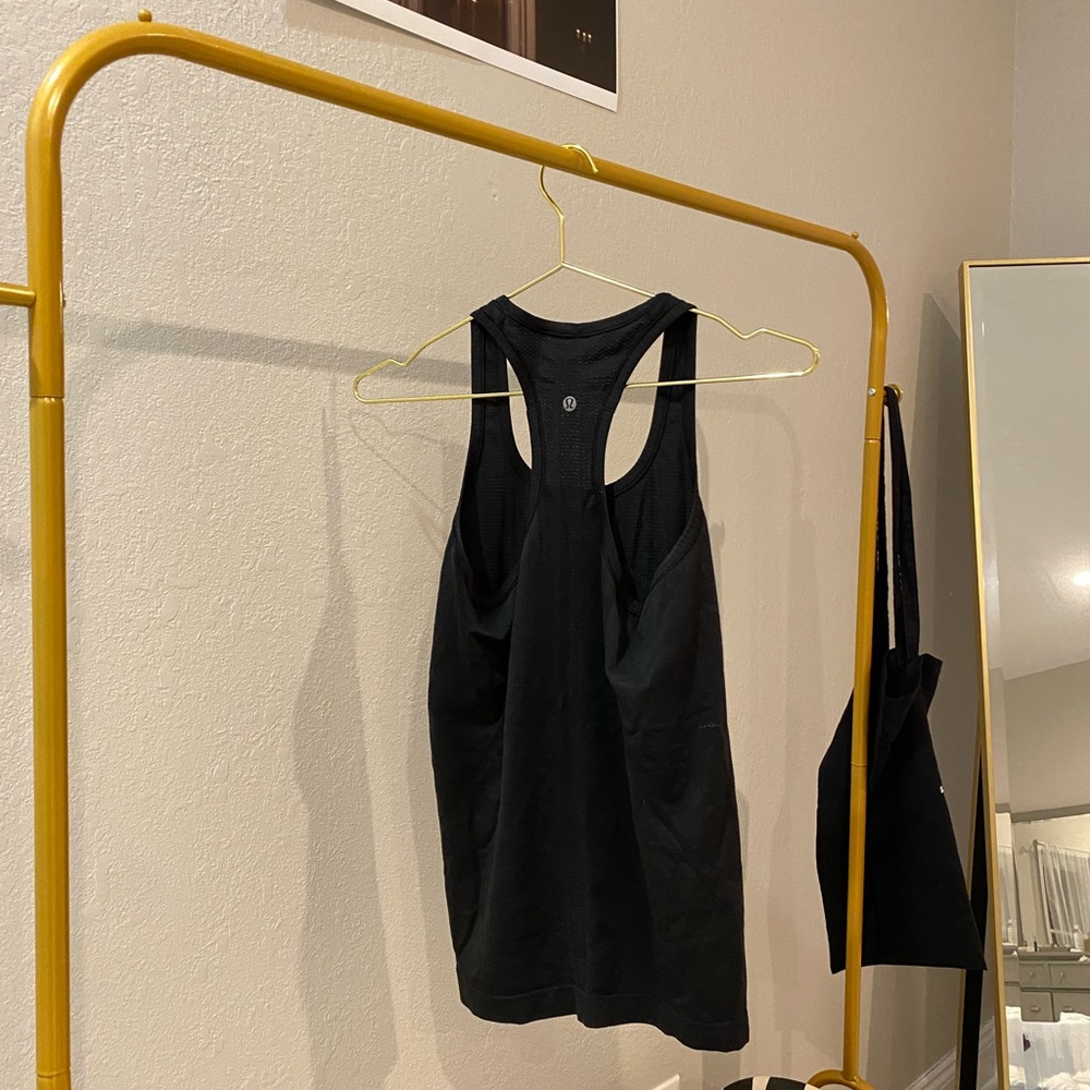 Lululemon Razorback Top